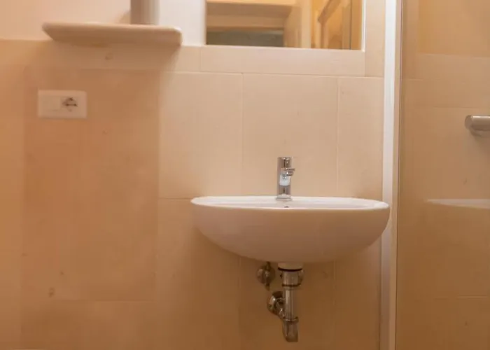 Trulli Dei Ciclamini 로코로톤도